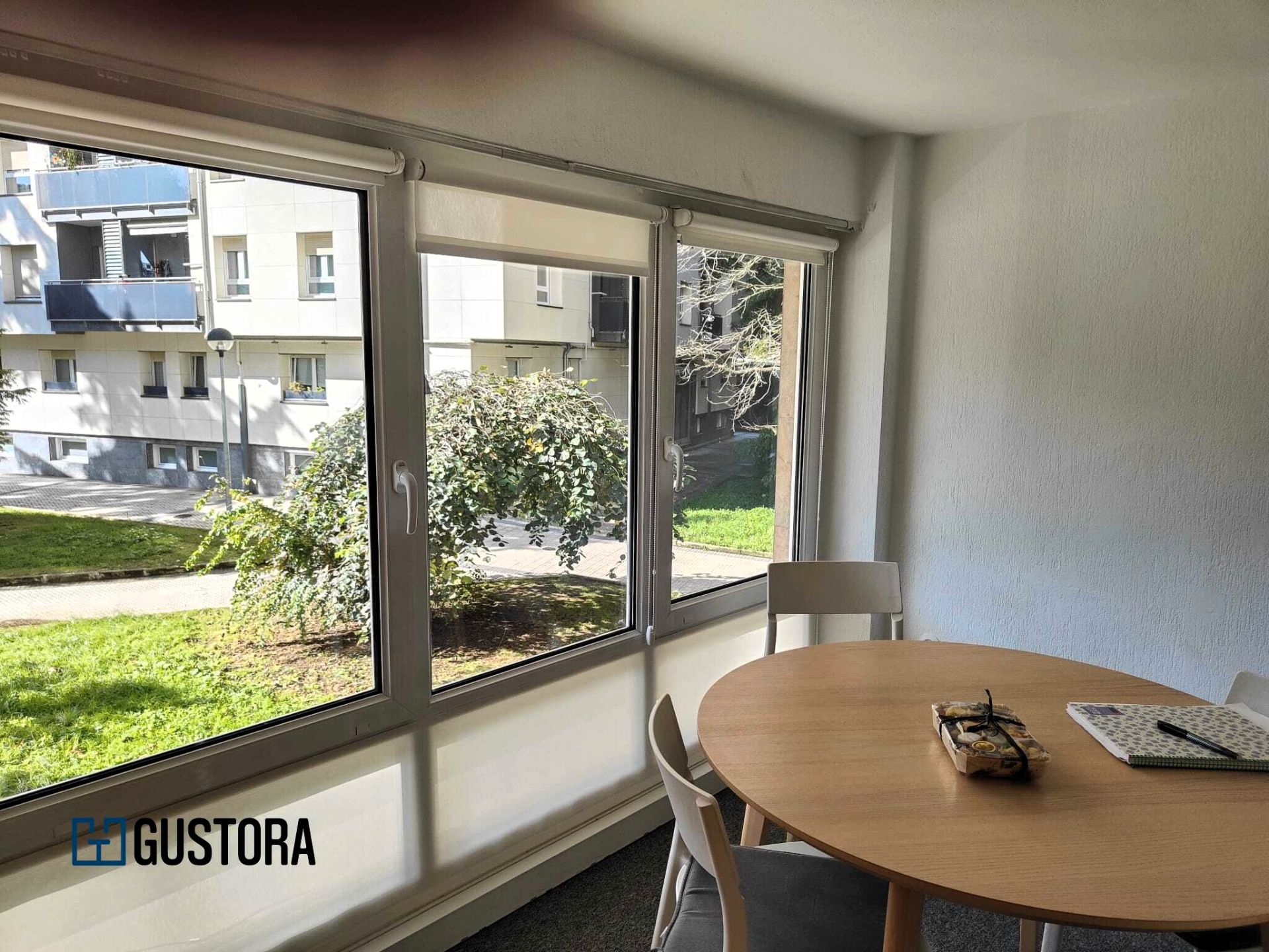 Dormitori de Oficina en venda en Donostia - San Sebastián  amb Moblat