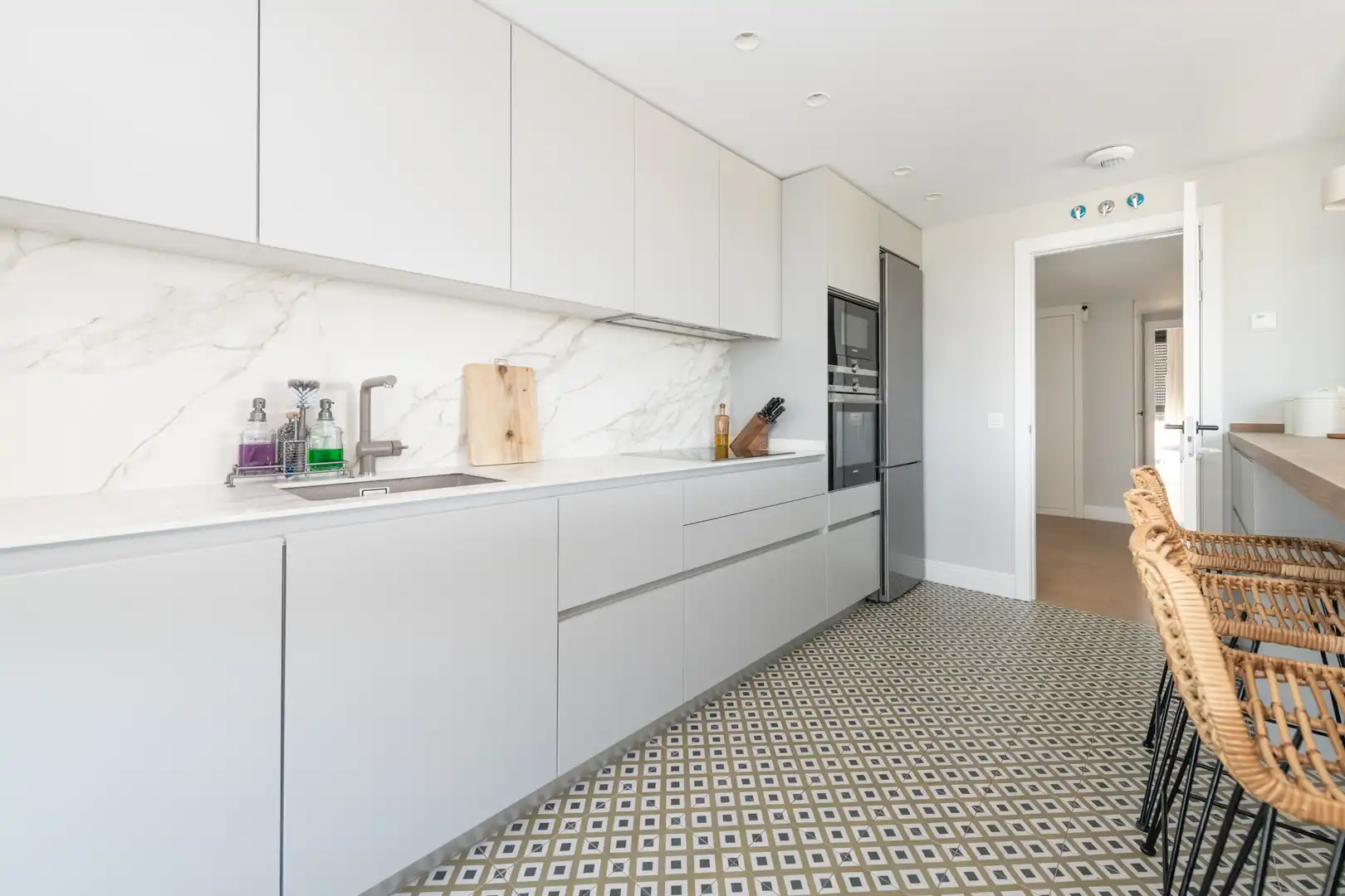 Kitchen of Flat for sale in Tres Cantos  with Air Conditioner, Heating and Terrace