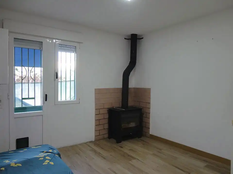 Sala de estar de Casa o chalet en venta en Salas de los Infantes con Calefacción y Jardín privado