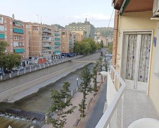Vista exterior de Pis de lloguer en  Granada Capital amb Terrassa
