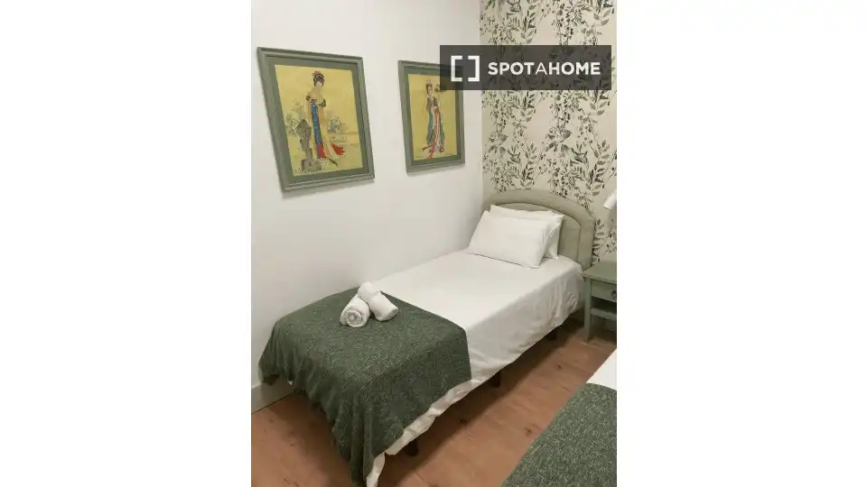 Dormitori de Apartament per a compartir en Las Palmas de Gran Canaria amb Aire condicionat, Terrassa i Moblat