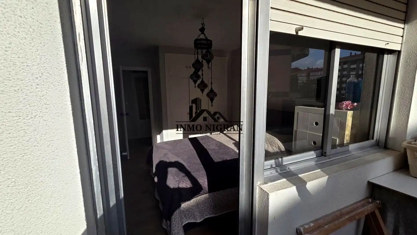 Habitación de Piso en venta en Vigo  con Balcón