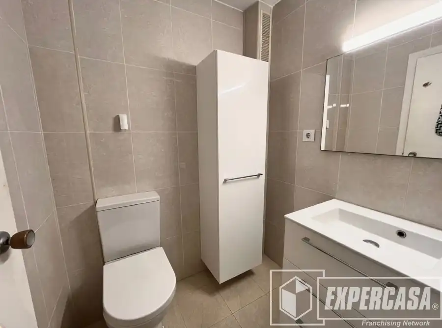 Baño de Piso en venta en Valencia con Calefacción