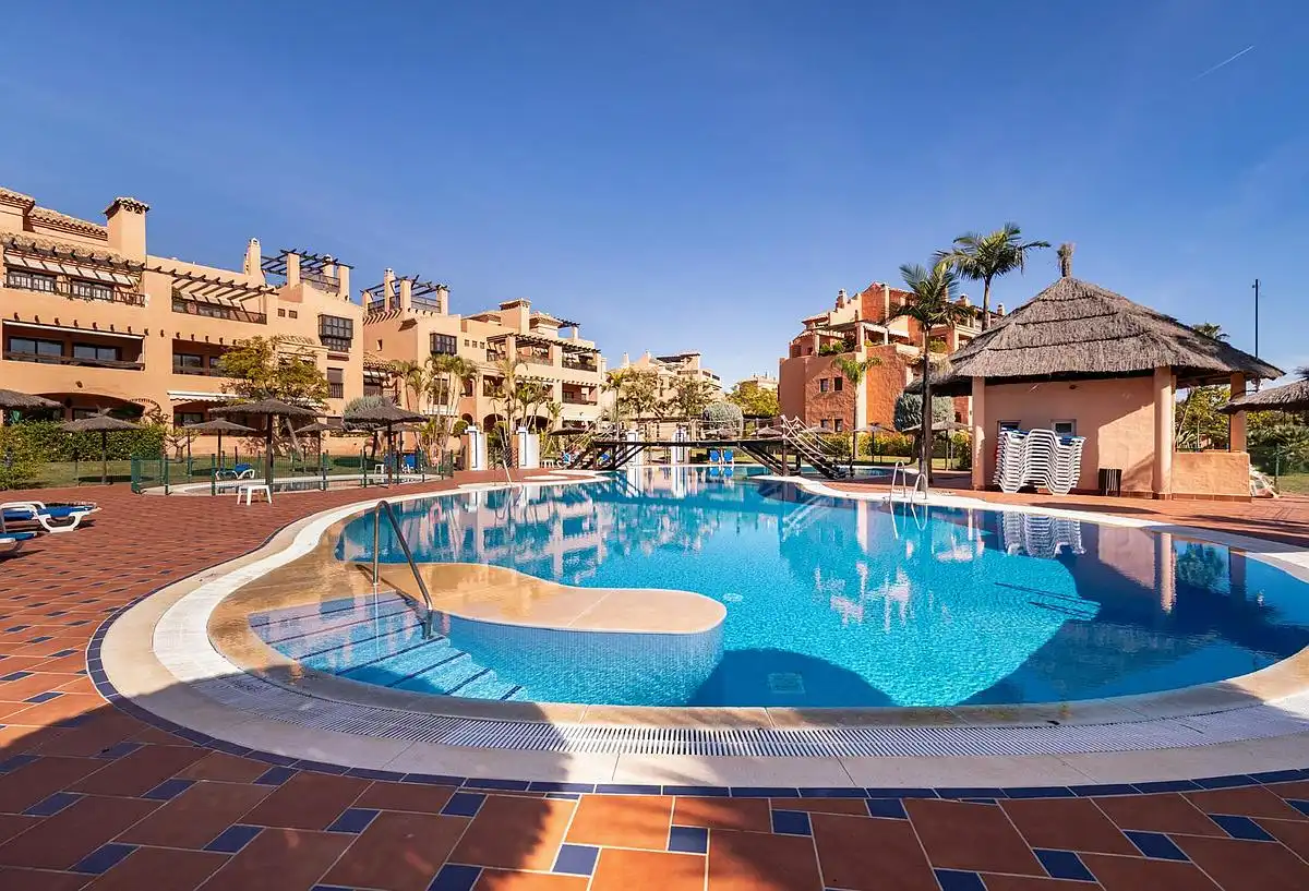 Apartament amb ascensor en venda a Estepona Pueblo, imagen 2
