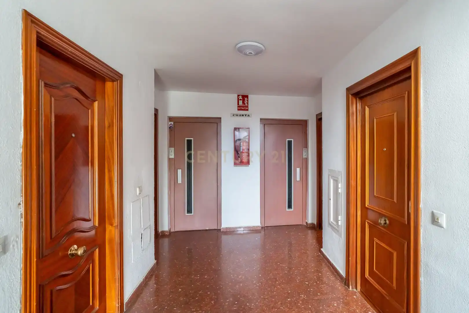 Edifici en venda a CL MALLORCA 15 ED. AJOLIN FUENGIROLA (MÁLAGA), 1, Centro ciudad
