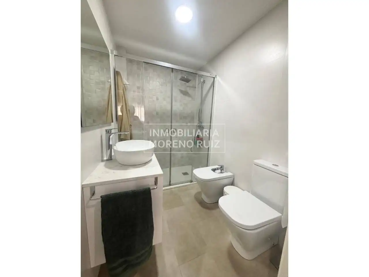 Bathroom of Flat for sale in Baena
