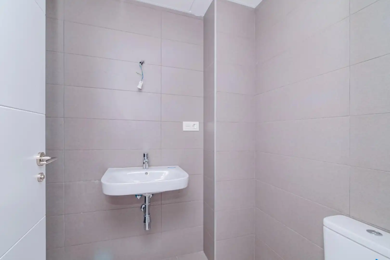 Baño de Piso en venta en Granada con Aire acondicionado, Calefacción y Terraza
