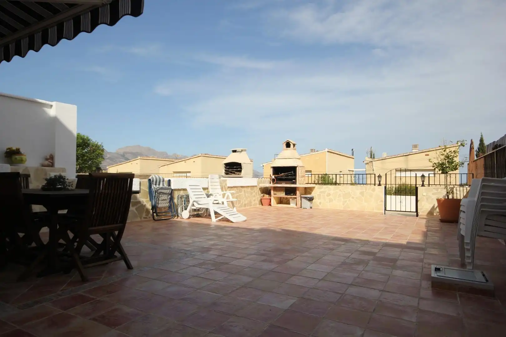 Terraza de Casa o chalet en venta en La Nucia con Aire acondicionado, Calefacción y Jardín privado