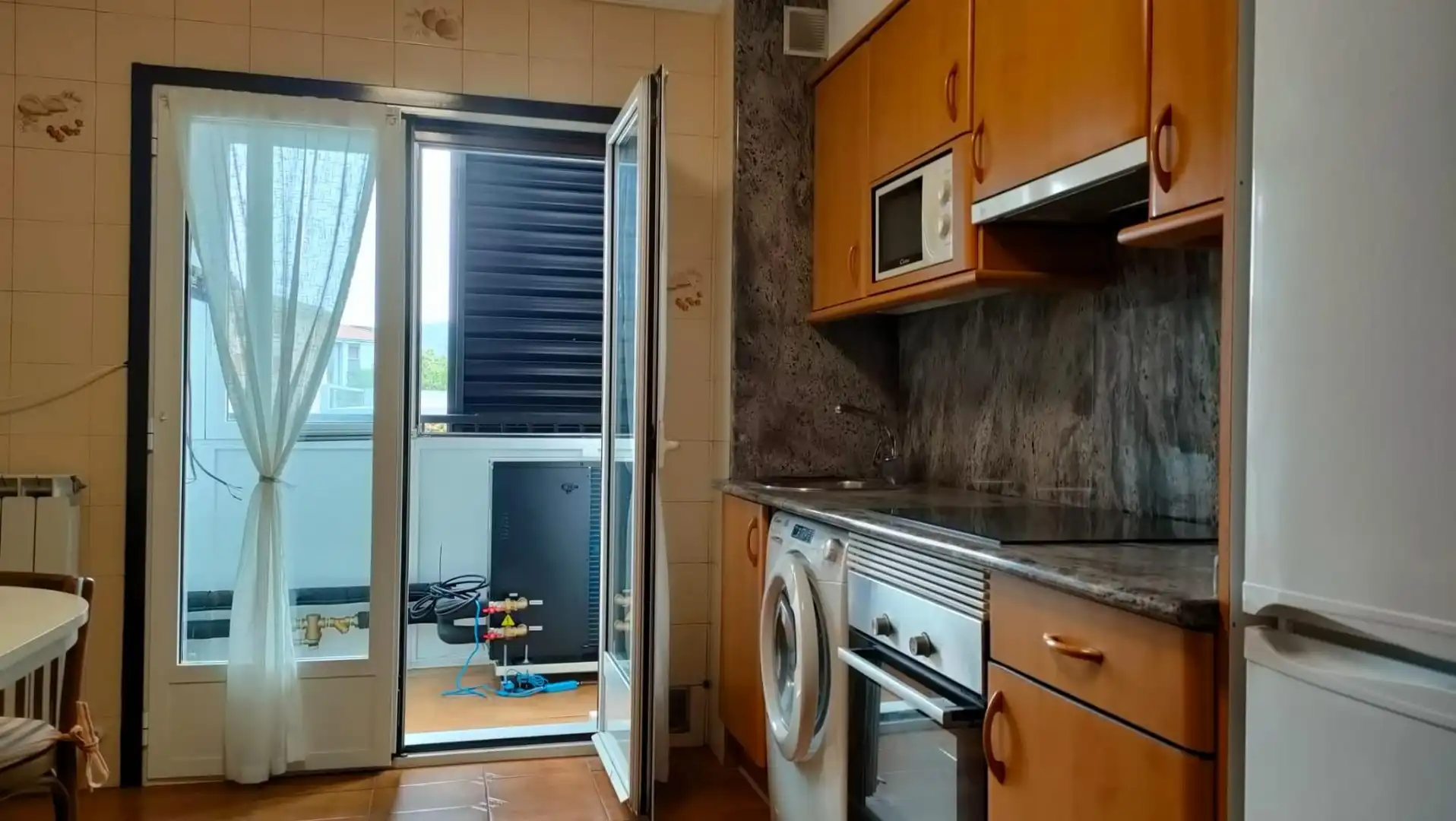 Cocina de Piso de alquiler en Donostia - San Sebastián  con Calefacción y Balcón