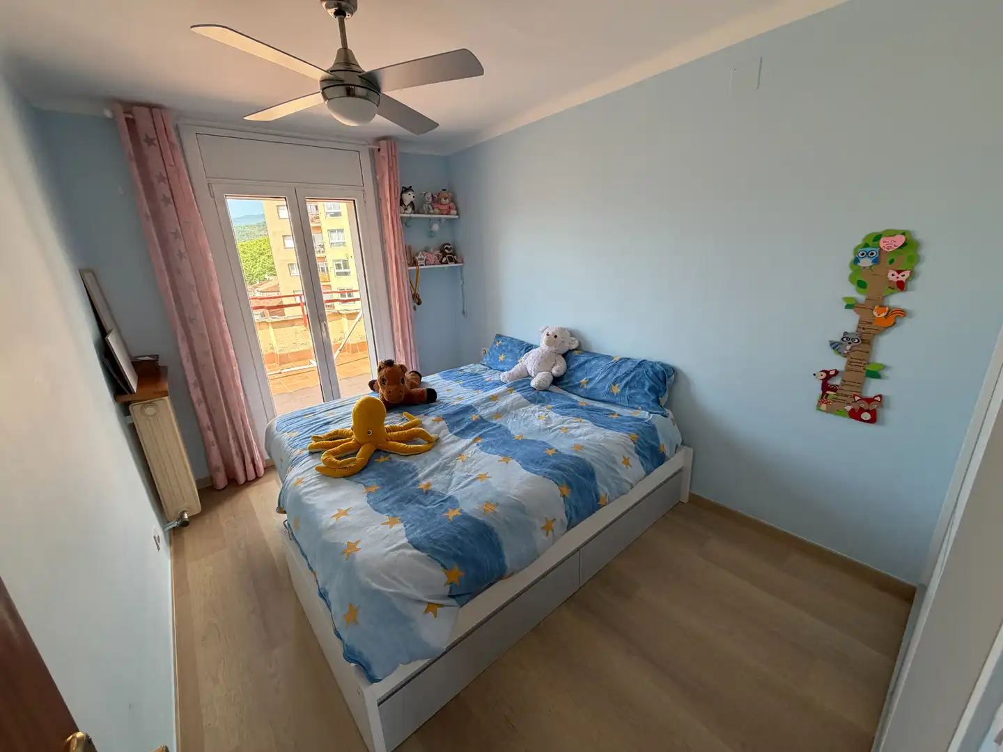 Habitación de Dúplex en venta en Olot con Calefacción, Terraza y Balcón