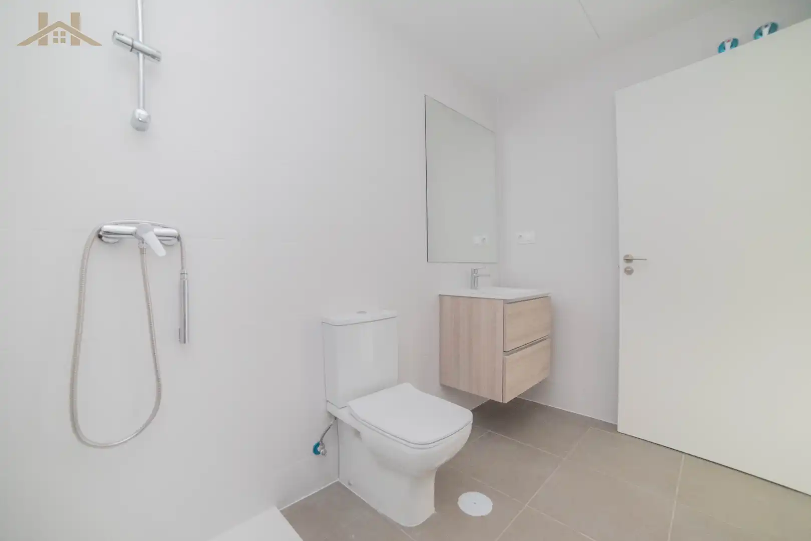 Baño de Piso en venta en Navalcarnero con Calefacción, Terraza y Trastero