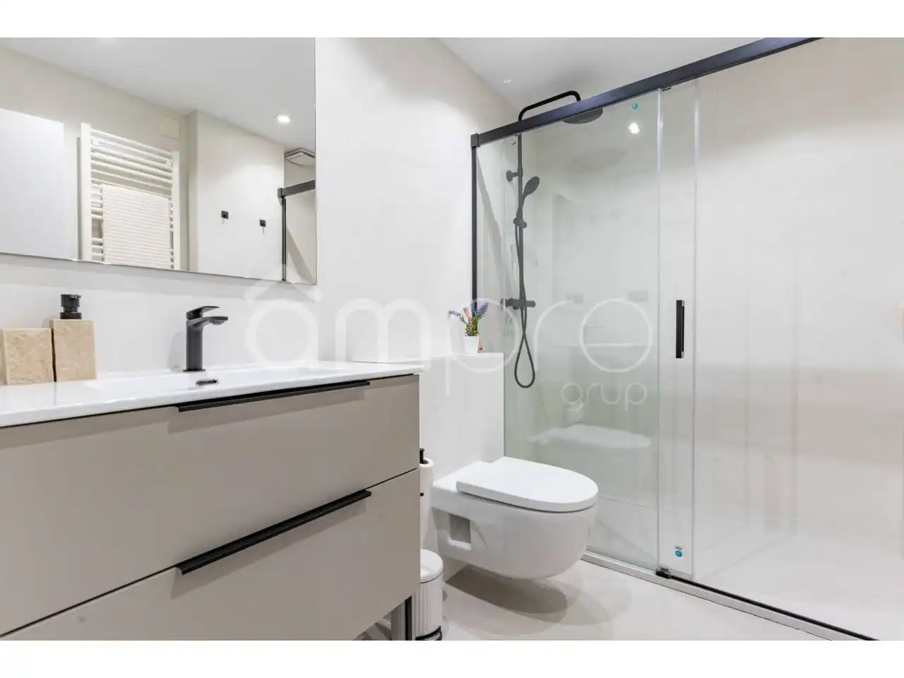 Bathroom of Houses for sale in Sant Pere de Ribes  with Air Conditioner, Private garden and Terrace