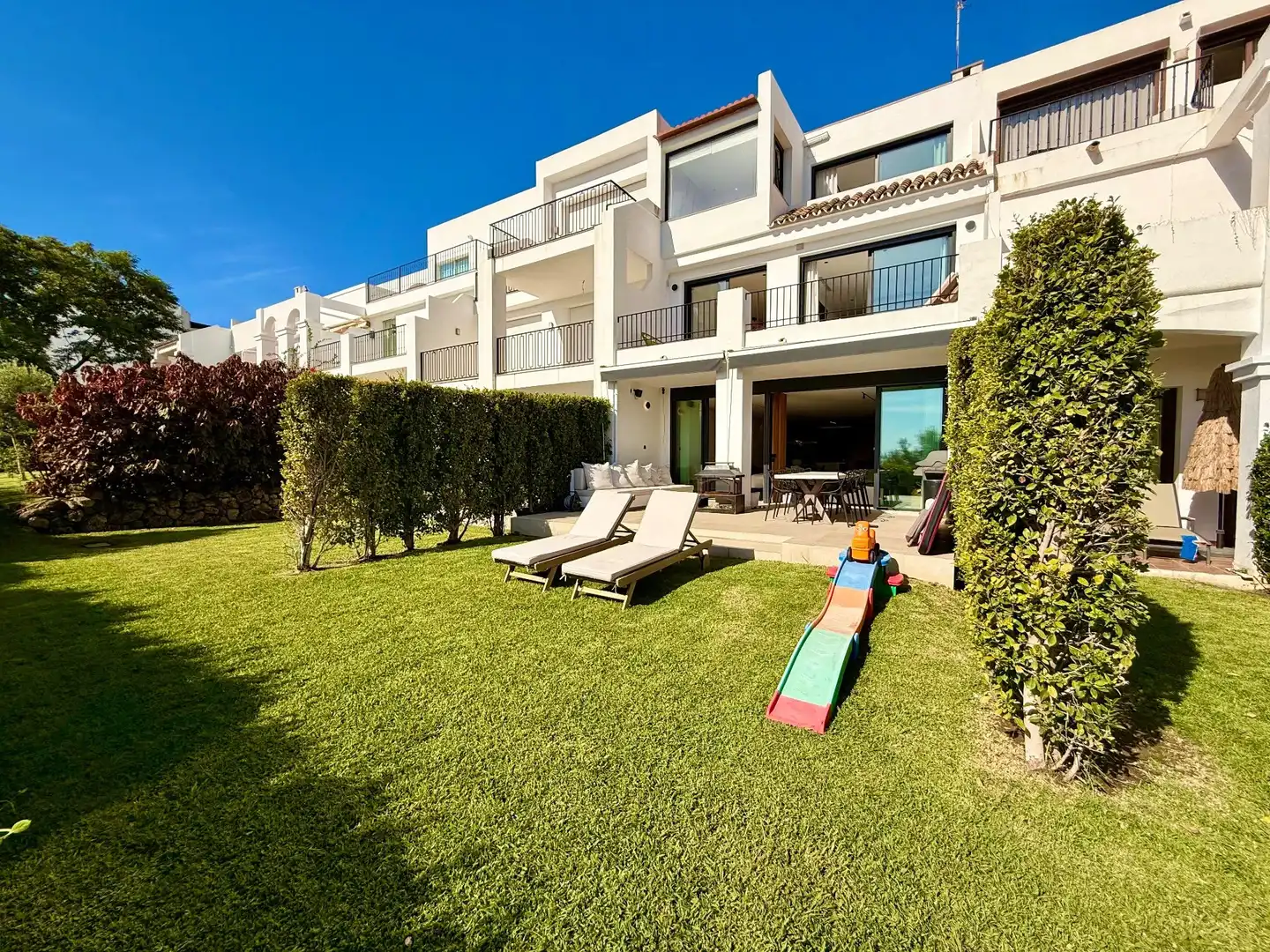 Adosado con piscina en venta en C. Hernán Cortés, 1-132, 29678 Benahavís, Málaga, imagen 9