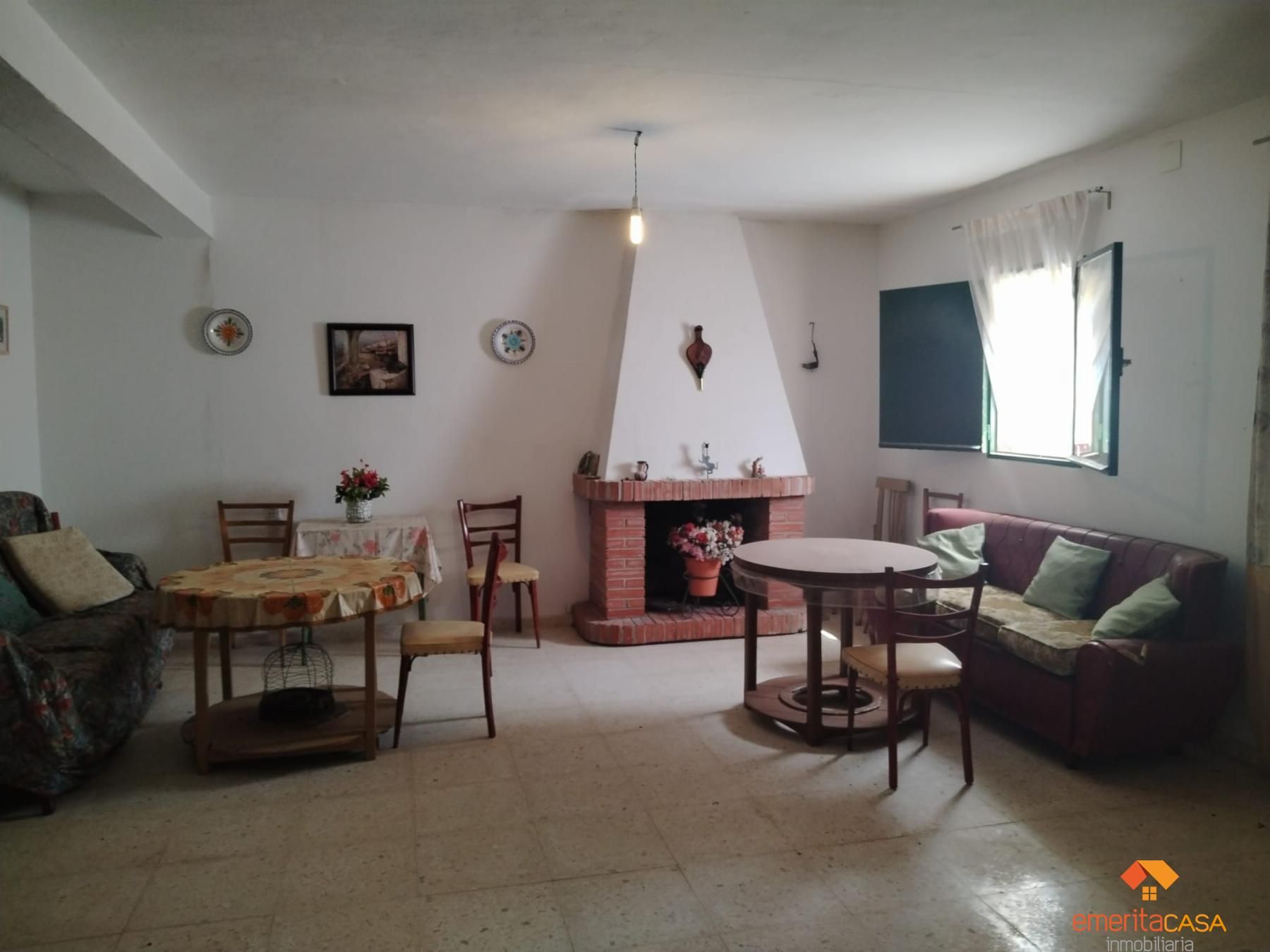 Country house for sale in Guareña