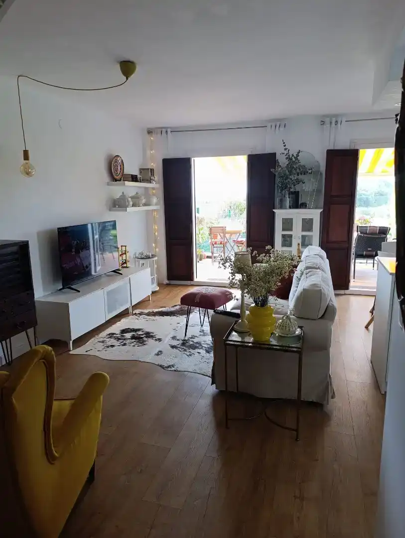 Sala d'estar de Casa o xalet en venda en Ribamontán al Mar amb Jardí privat, Parquet i Moblat