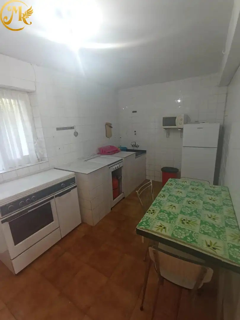 Cuina de Casa o xalet en venda en Alfoz de Lloredo amb Jardí privat, Terrassa i Traster