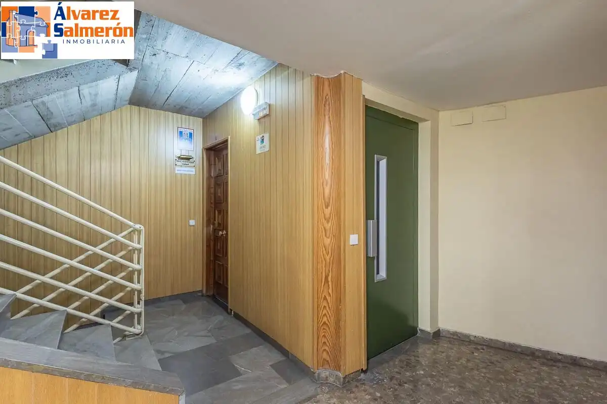 Local comercial en venda a Plaza de Carretas, imagen 23