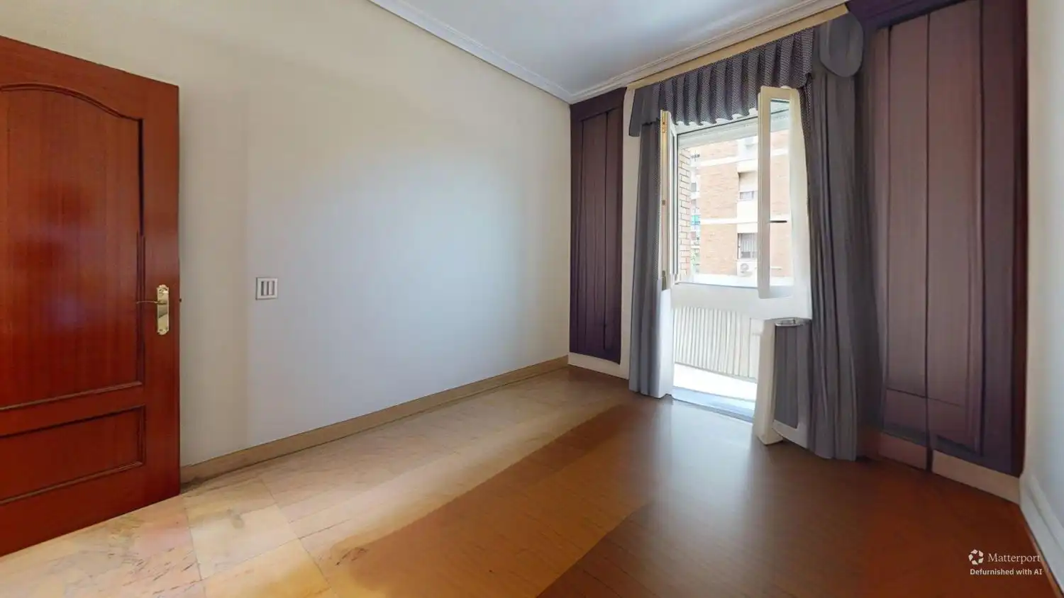 Bedroom of Flat for sale in Sevilla  with Air Conditioner, Heating and Terrace