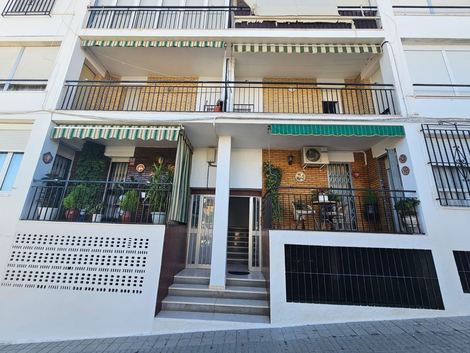 Exterior view of Flat for sale in La Carlota