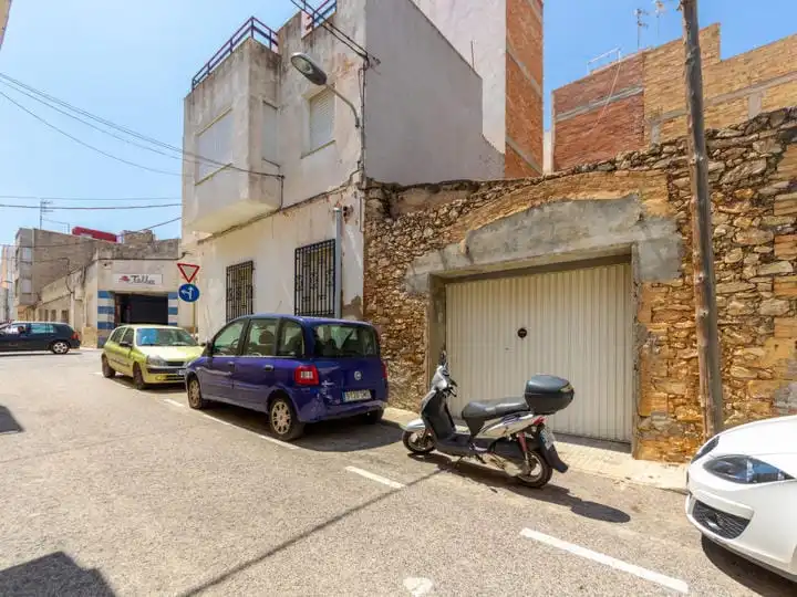 Terreny residencial en venda a Carrer Lluna