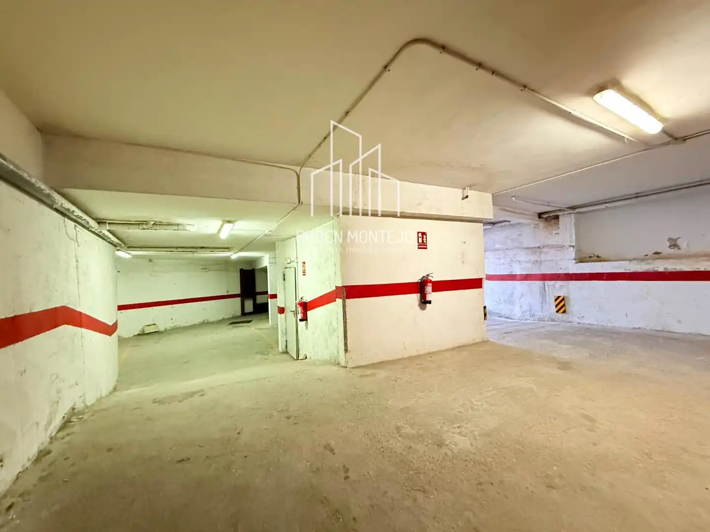 Parkplatz von Wohnung zur Miete in Villamayor mit Heizung, Terrasse und Möbliert