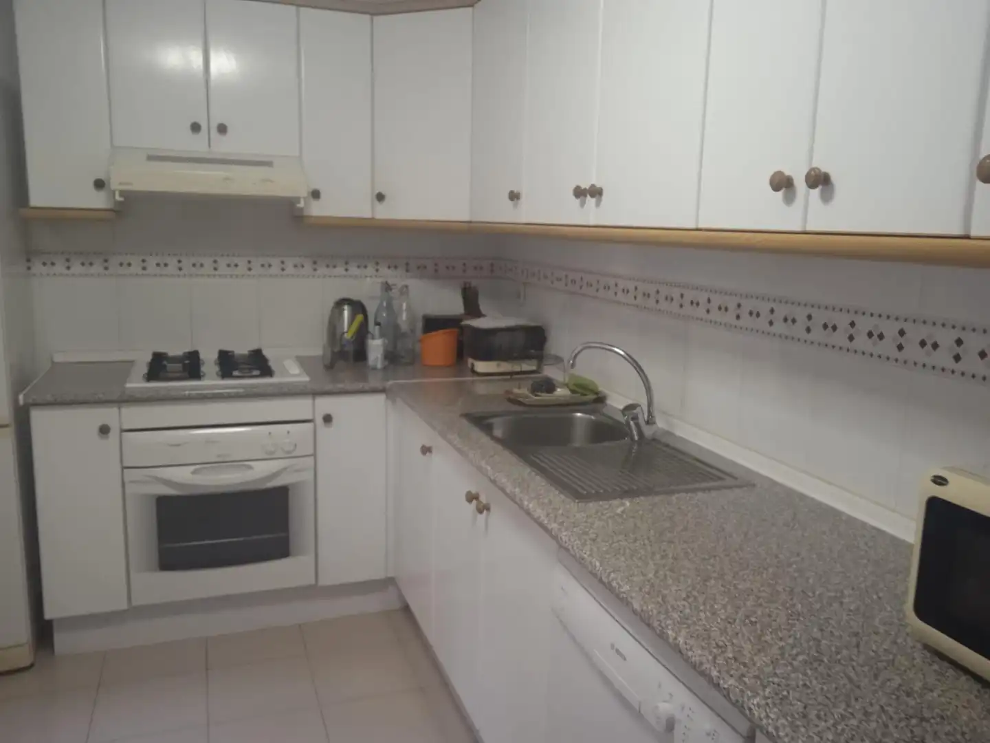 Cocina de Piso de alquiler en Alicante / Alacant con Terraza, Balcón y Piscina comunitaria