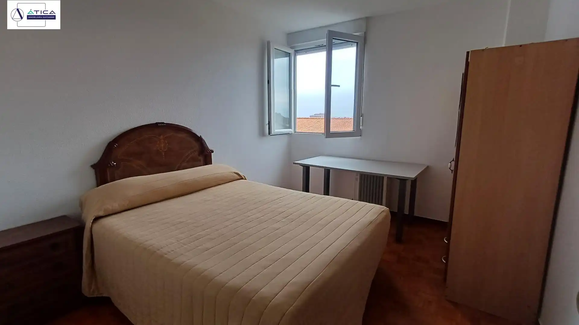 Bedroom of Flat for sale in Santander  with Parquet flooring and Terrace