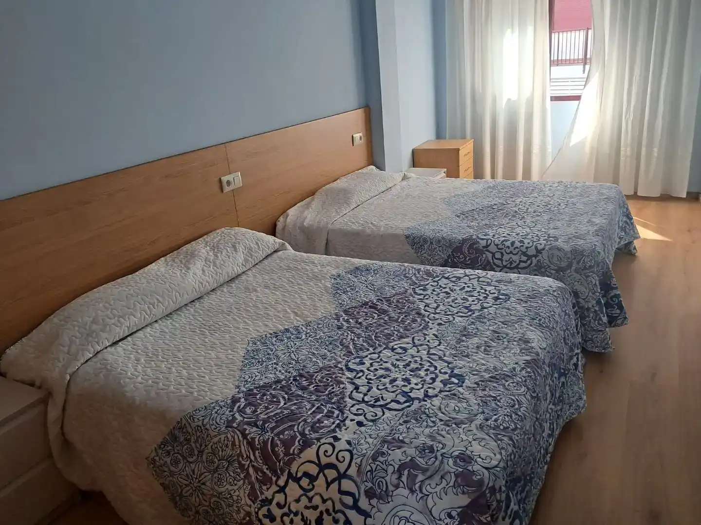 Dormitori de Pis de lloguer en Boiro amb Moblat i Balcó