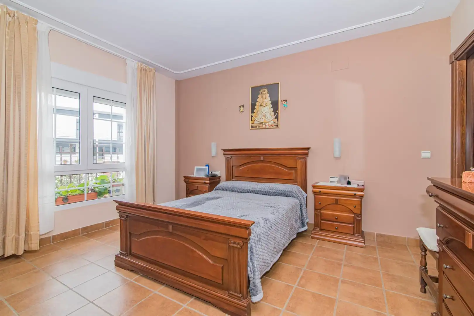 Dormitori de Casa o xalet en venda en La Zubia amb Calefacció, Jardí privat i Terrassa