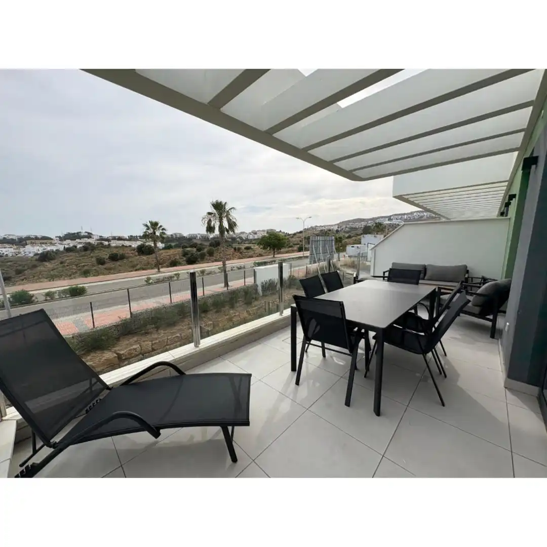 Terraza de Apartamento de alquiler en Mijas con Aire acondicionado y Piscina comunitaria