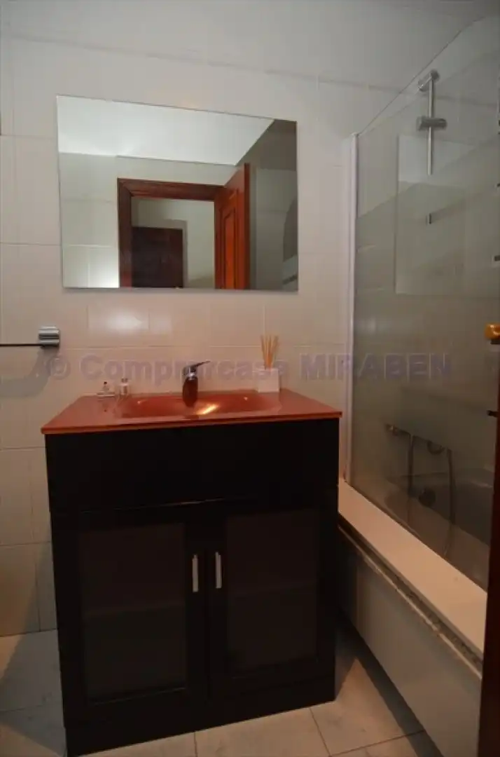 Bathroom of Flat for rent in Boiro, A Coruña