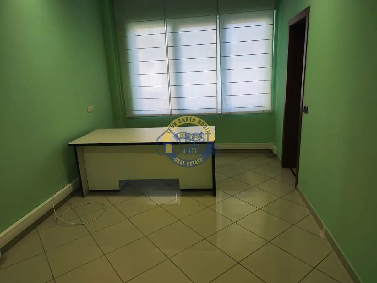 Office for rent in San Claudio - La Chantría