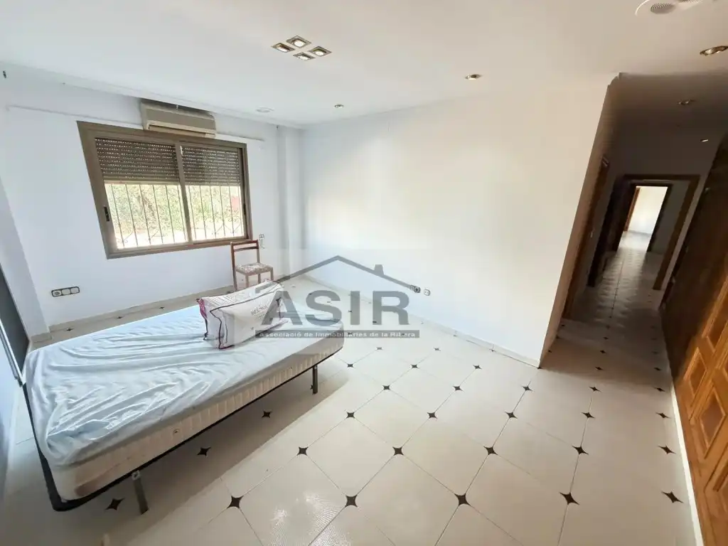 Casa amb piscina en venda a Calle Ravalet, imagen 18