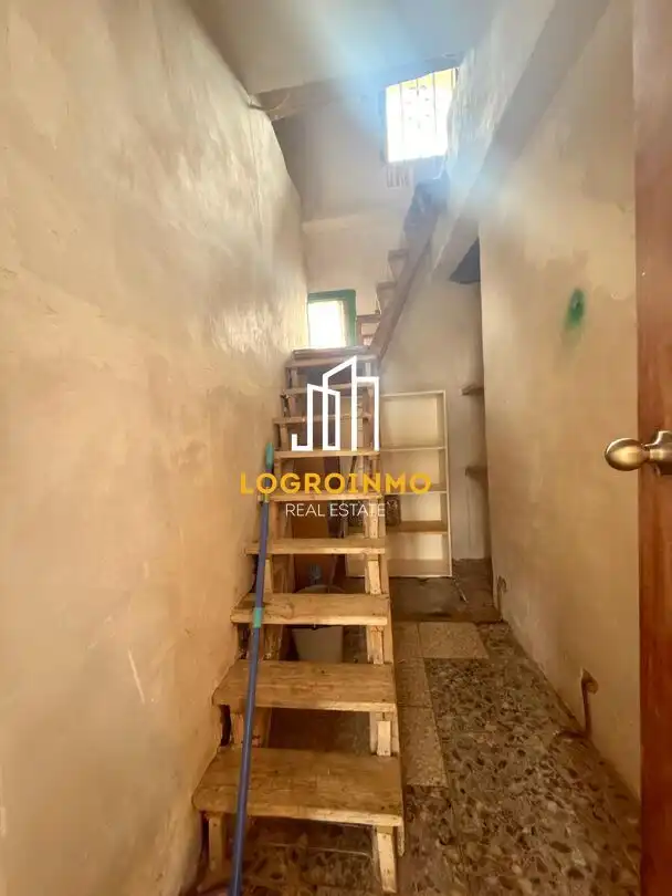 Houses for sale in Tricio  with Heating, Private garden and Parquet flooring