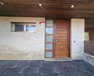 Single-family semi-detached to rent in Nigrán  with Heating, Terrace and Storage room