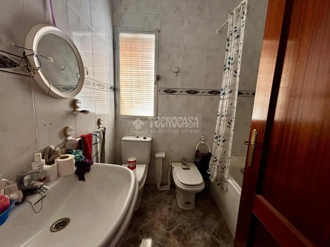 Bathroom of Houses for sale in Jódar  with Terrace, Furnished and Balcony