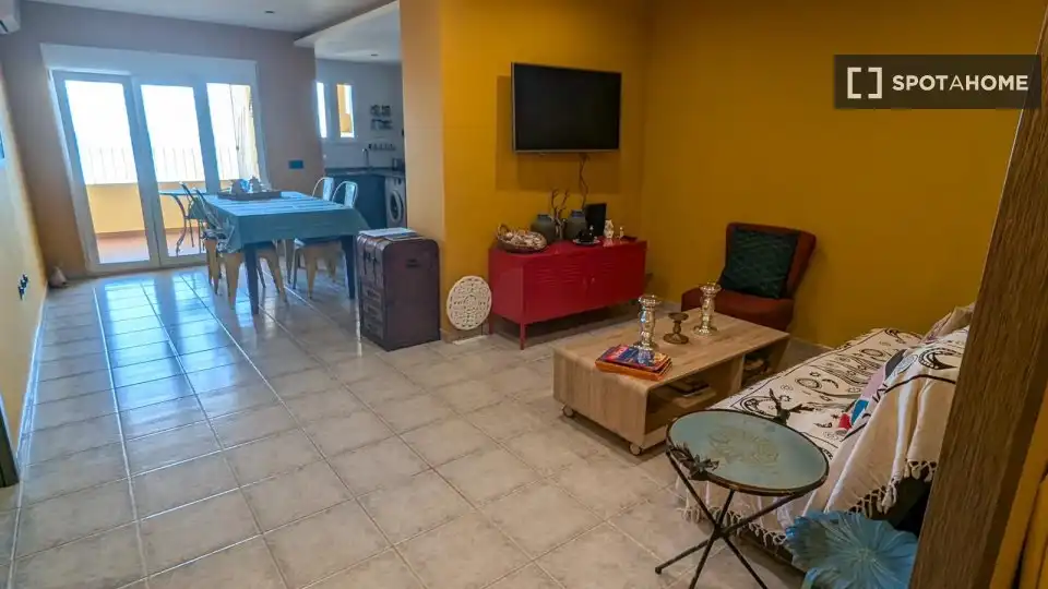 Flat for rent in Port Saplaya