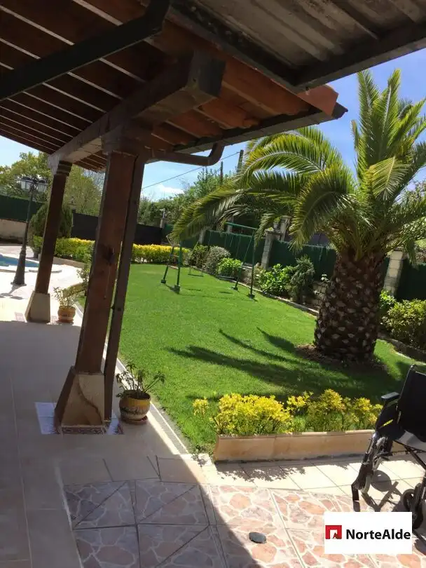Garden of Houses for sale in Maruri-Jatabe  with Heating, Private garden and Storage room