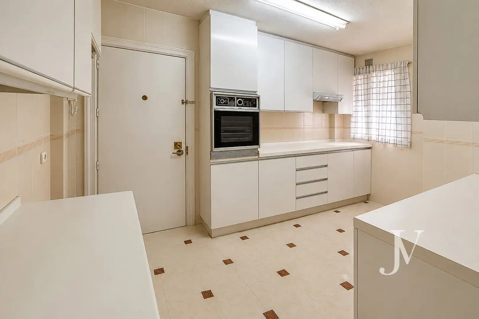 Cocina de Piso en venta en Madrid con Calefacción, Horno y Lavadora