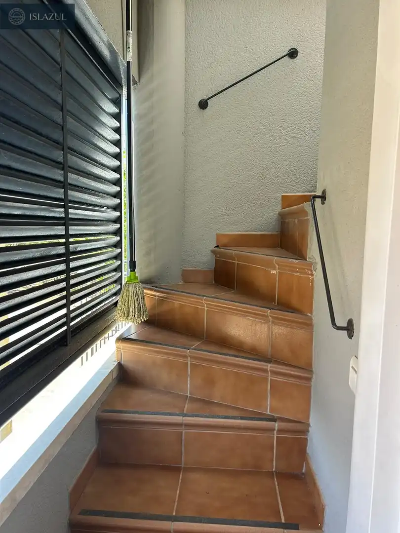Terrassa de Pis de lloguer en Isla Cristina amb Aire condicionat, Jardí privat i Terrassa