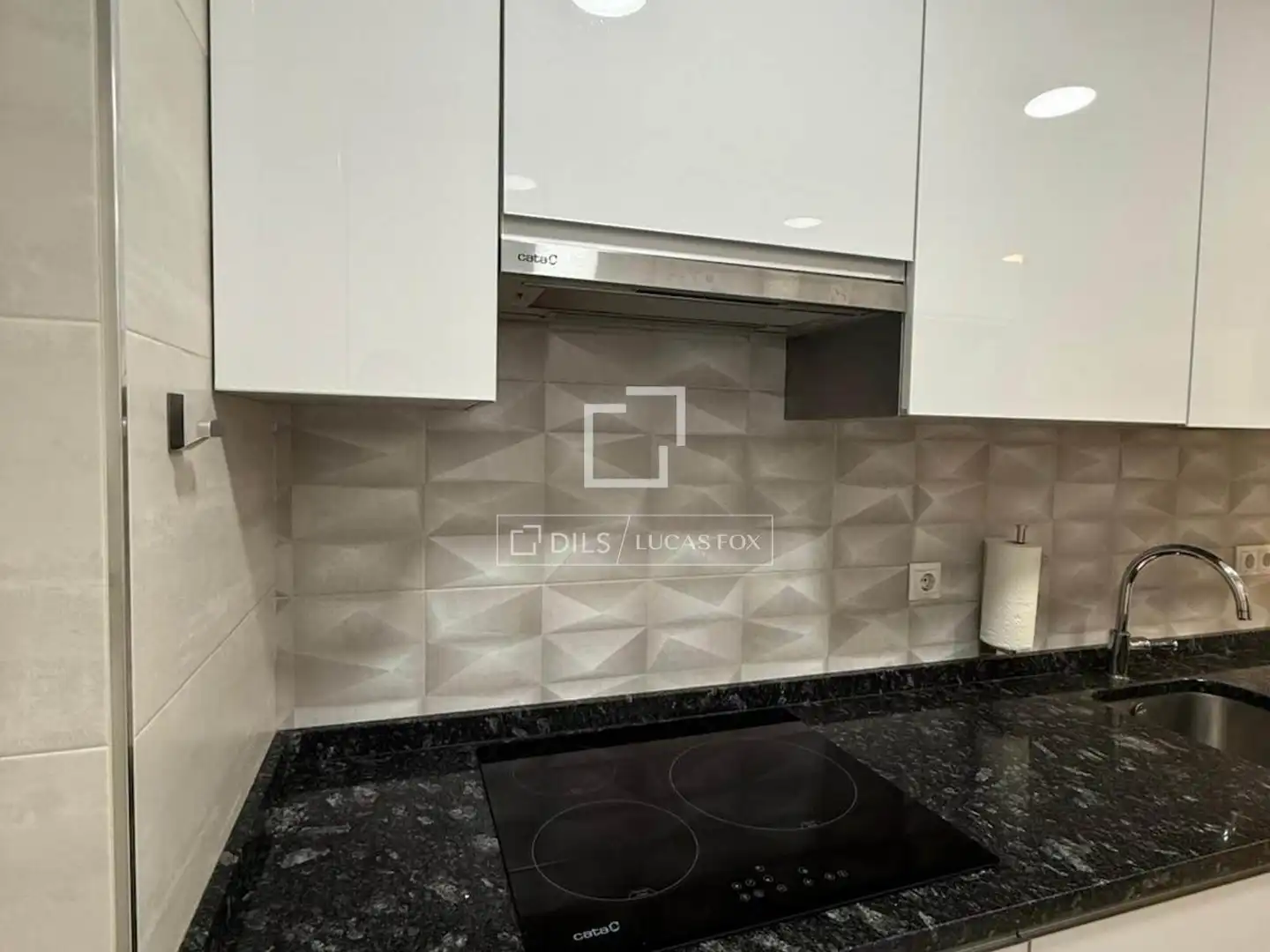 Kitchen of Flat for rent in Madrid  with Air Conditioner, Heating and Private garden