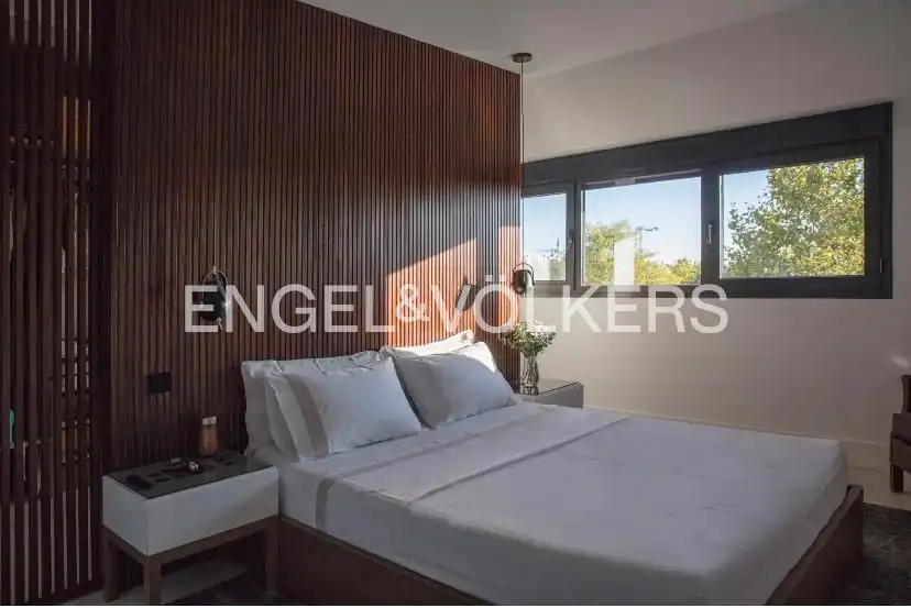 Habitación de Casa adosada de alquiler en Boadilla del Monte con Aire acondicionado, Calefacción y Jardín privado