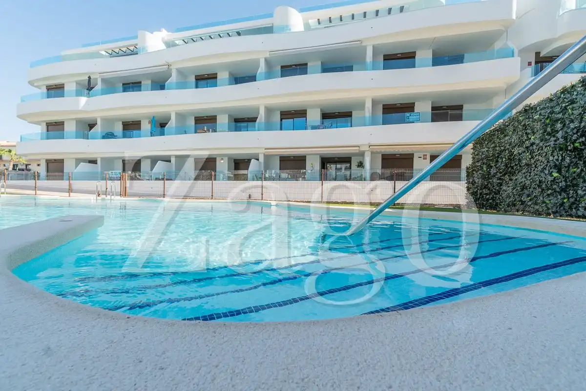 Apartamento con piscina en venta en Orihuela Costa, imagen 12