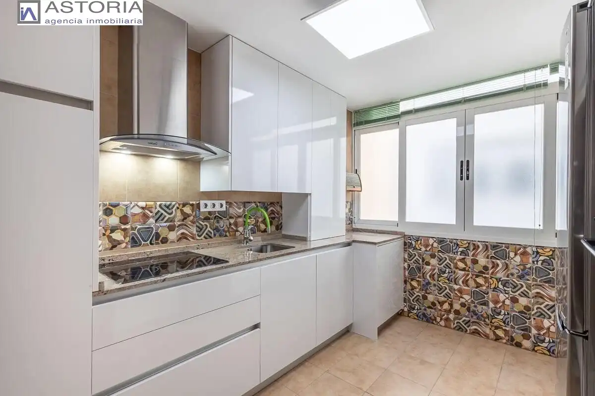 Flat with terrace for sale in Pasaje Conde Alcalá 2, imagen 9