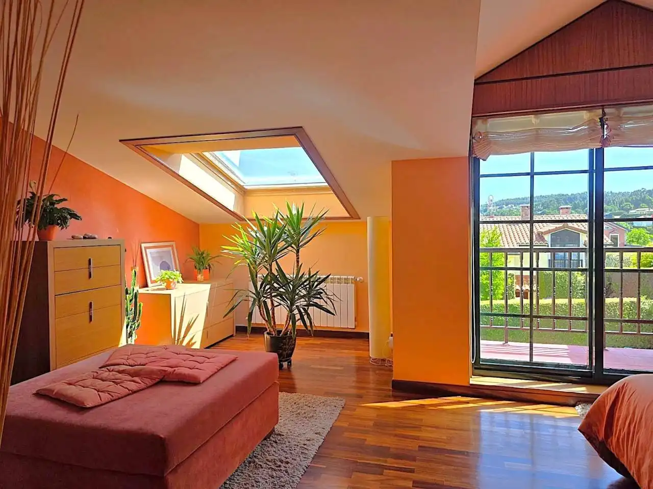 Schlafzimmer von Einfamilien-Reihenhaus zum Verkauf in Sada (A Coruña) mit Klimaanlage, Heizung und Privatgarten
