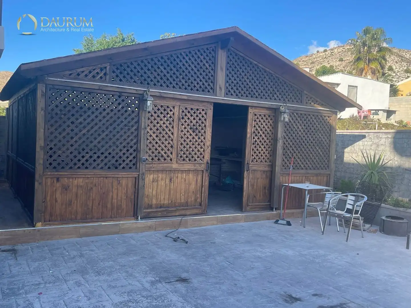 Vista exterior de Casa o xalet en venda en Alicante / Alacant amb Aire condicionat, Calefacció i Terrassa