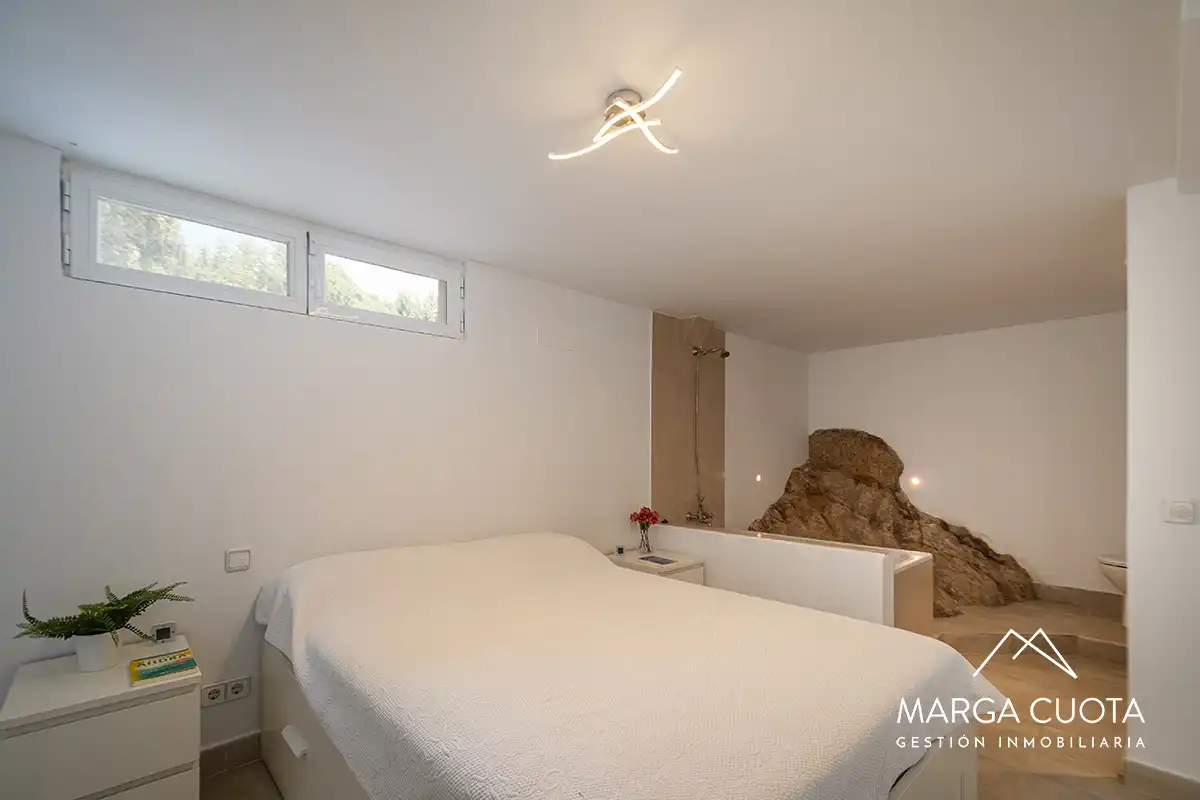 Bedroom of Houses for sale in Valdemorillo  with Heating, Private garden and Parquet flooring
