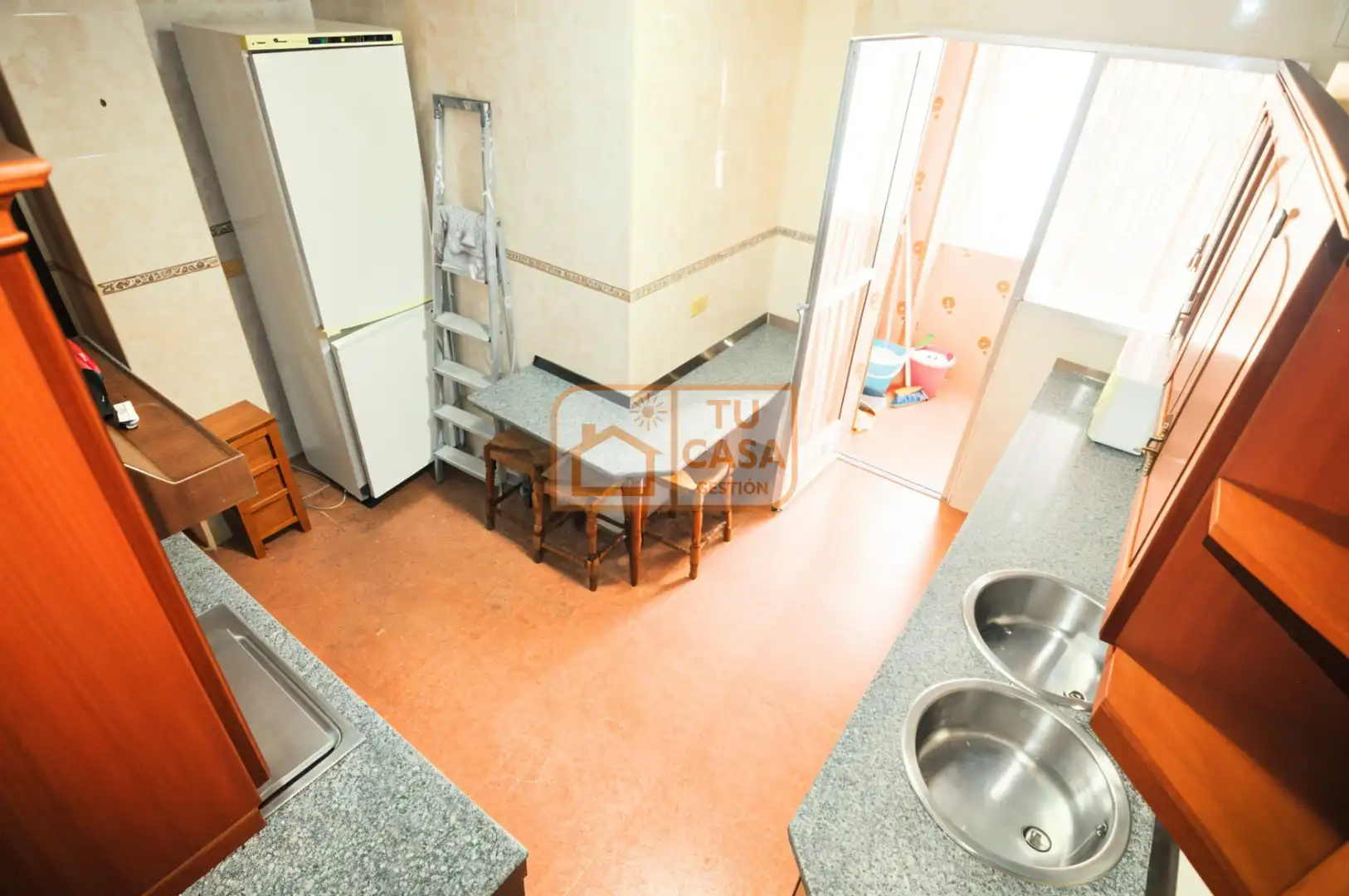 Cocina de Piso de alquiler en Cáceres con Calefacción, Terraza y Amueblado