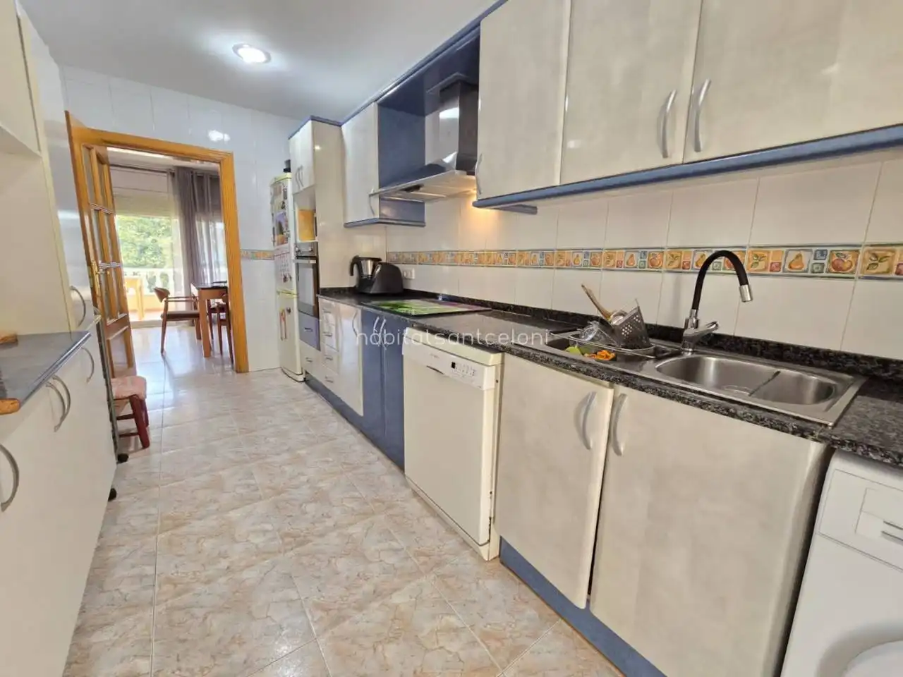 Cuina de Casa o xalet en venda en Riells i Viabrea amb Aire condicionat, Calefacció i Jardí privat