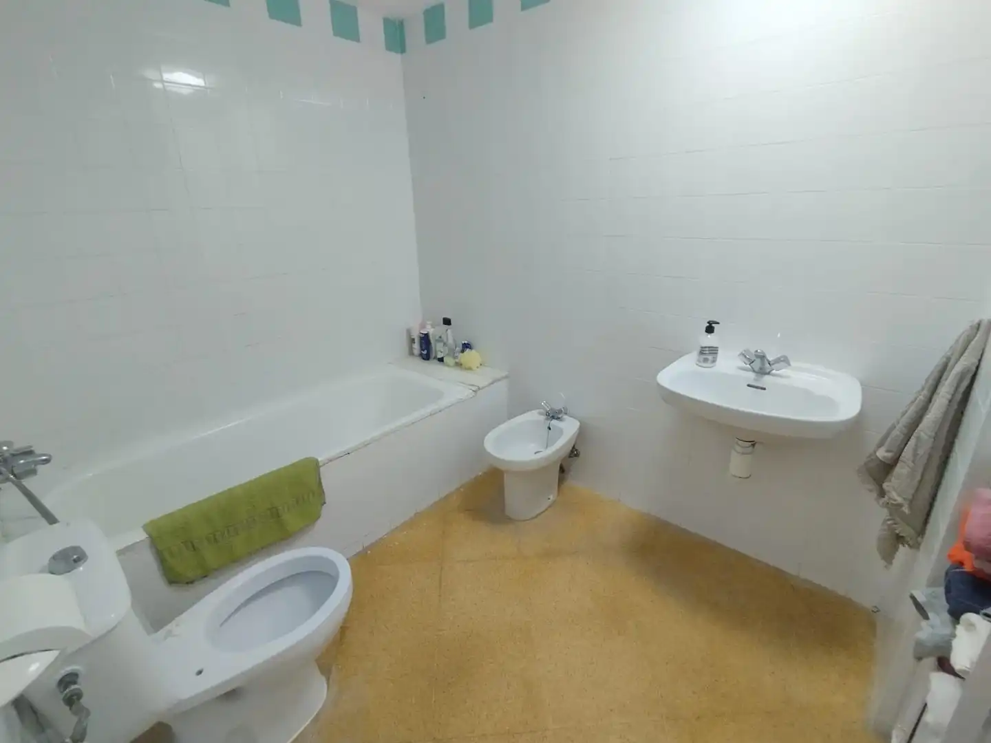 Baño de Piso en venta en Sabadell con Aire acondicionado